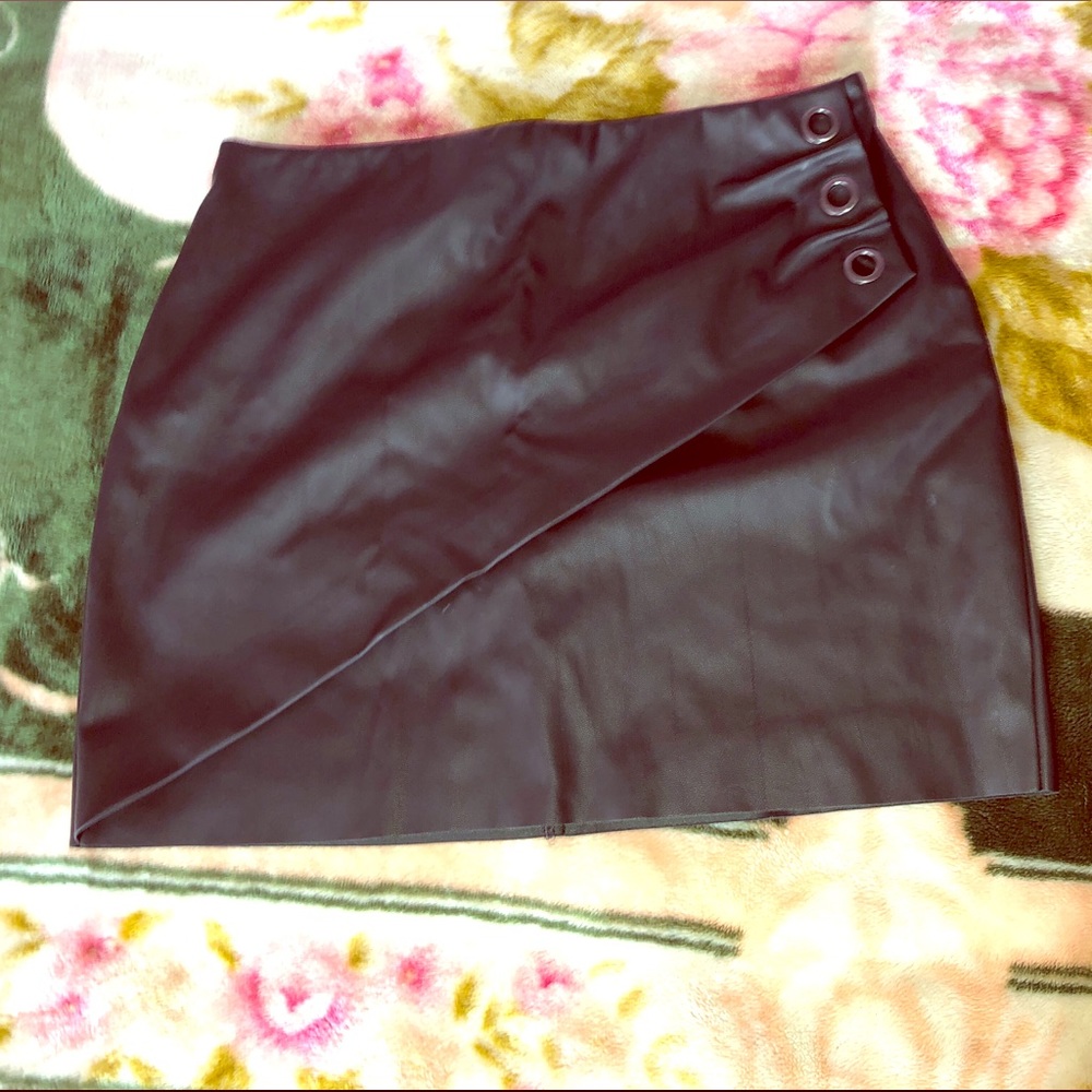 Black faux leather mini skirt